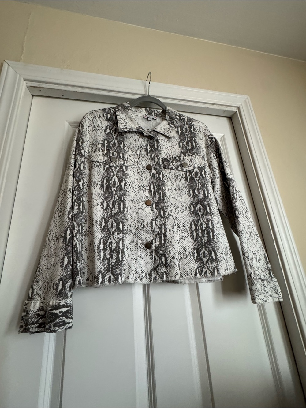 L Love Small Grey White Stripe Snake Print Button Down Cotton Blend Jacket